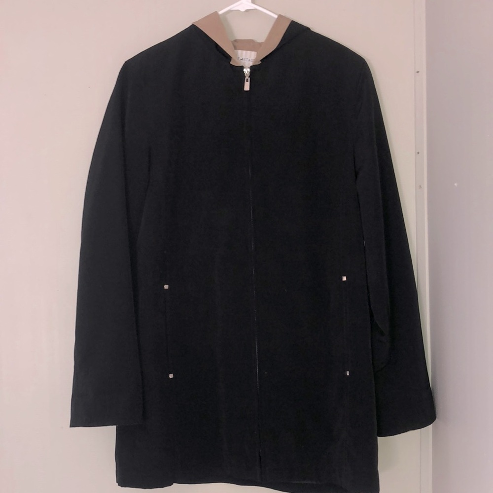 White Stag Brand Medium Black Coat! 🖤